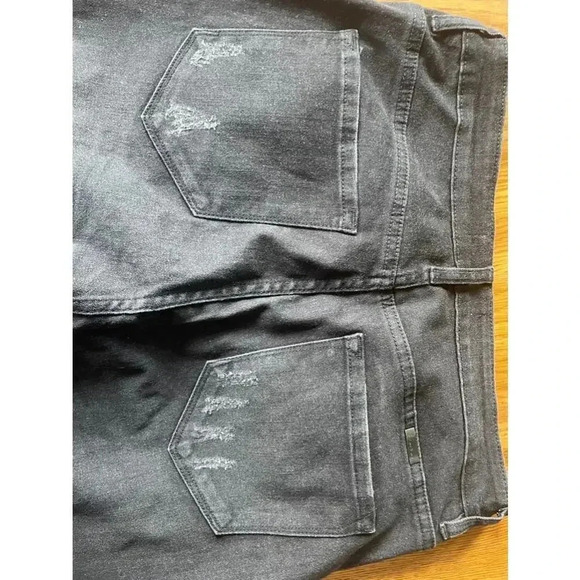 CLEARANCE! Women's KanCan Black Button Fly Distressed Jeans Size 13/30‎ Bin B - Picture 12 of 12